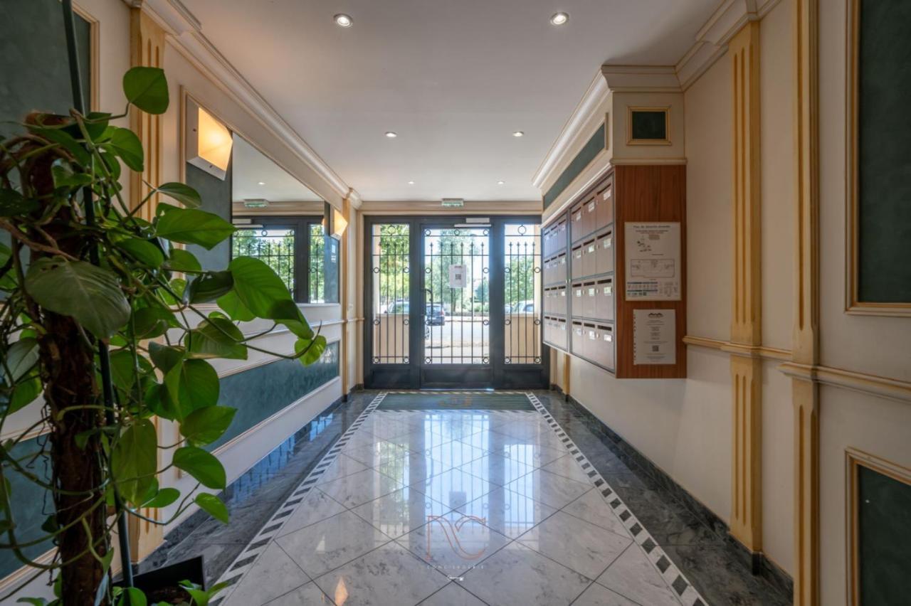 Apartment Castle 1 Bedroomed Bussy-Saint-Georges Zewnętrze zdjęcie